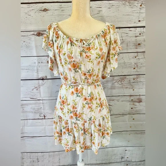 Cupcake and Cashmere Woman’s White Floral Lightweight Raylon Dress Size Large - Picture 1 of 8